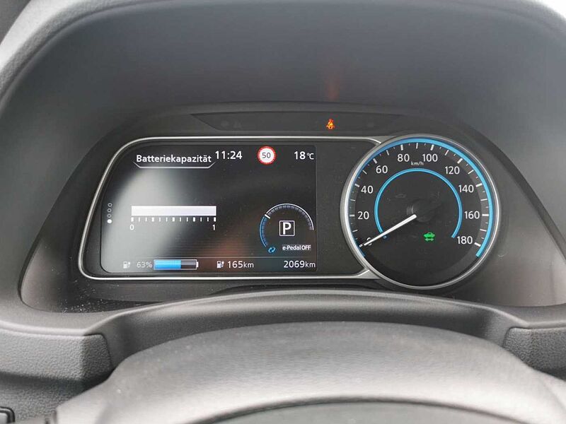 Nissan Leaf 40kWh N-Connecta, 360°, Navi, Winter, LED